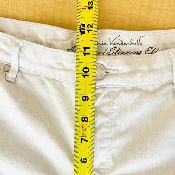 Gloria Vanderbilt Women's White Crop Jeans Size 16 Embellished Stretch Mid Rise - Picture 11 of 12